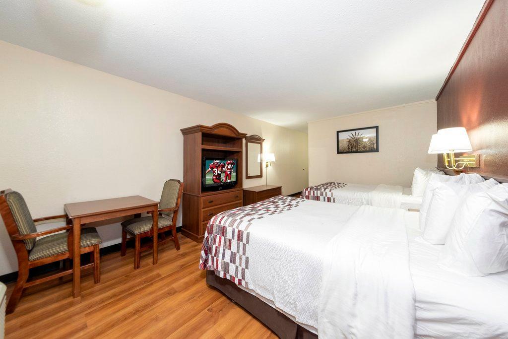 Red Roof Inn Meridian Exterior photo